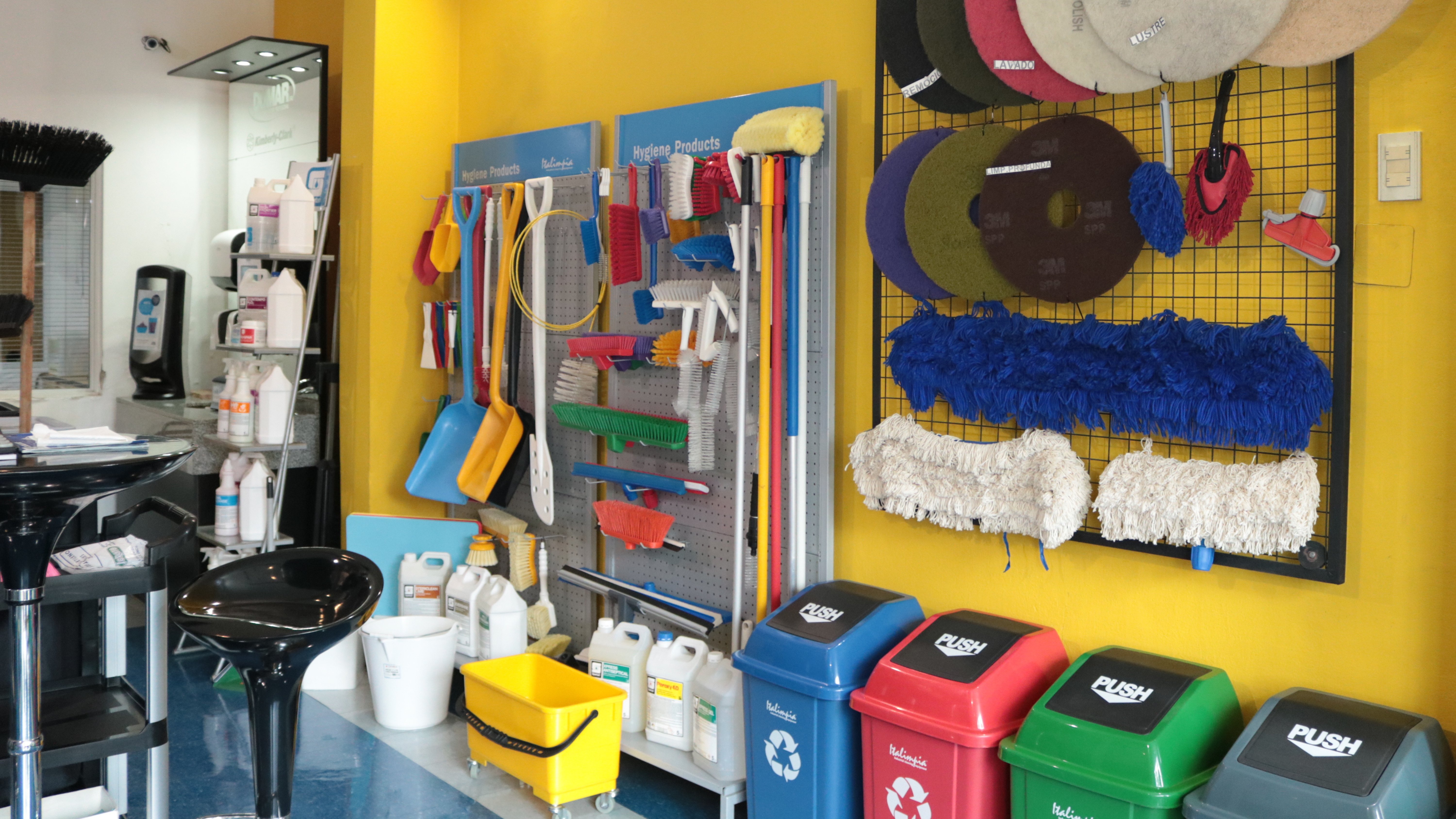 Local y productos Dumar
